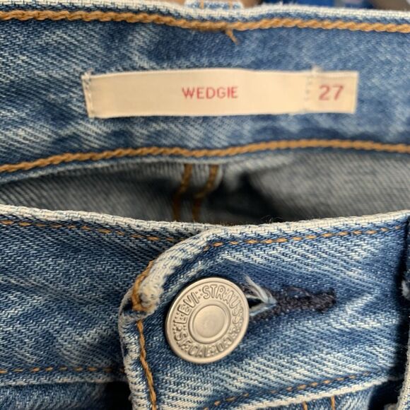 Levi’s PREMIUM Jeans 27 Wedgie Straight Button Fly BIG E Medium Distressed Blue - Picture 2 of 9